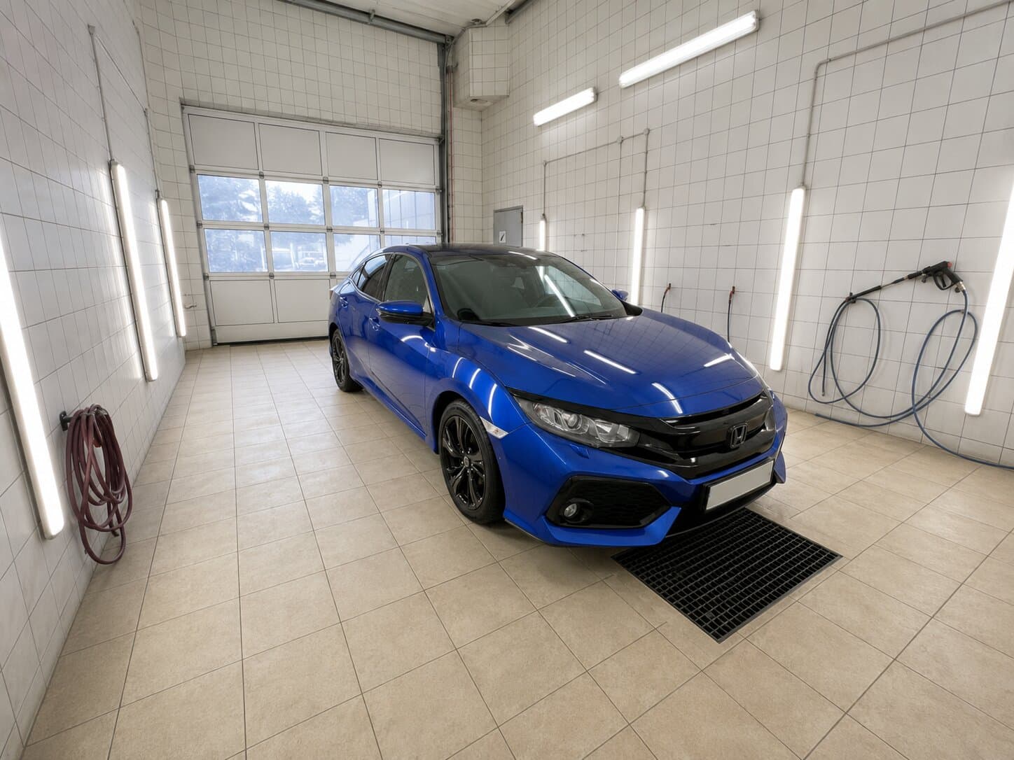 Naleštěné luxusní auto – AutoShine Pardubice detailing